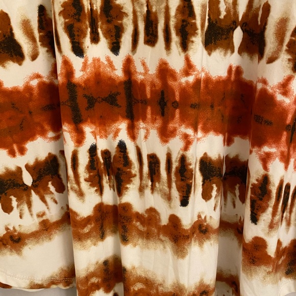 NWT Fall Colors Top - Picture 2 of 4